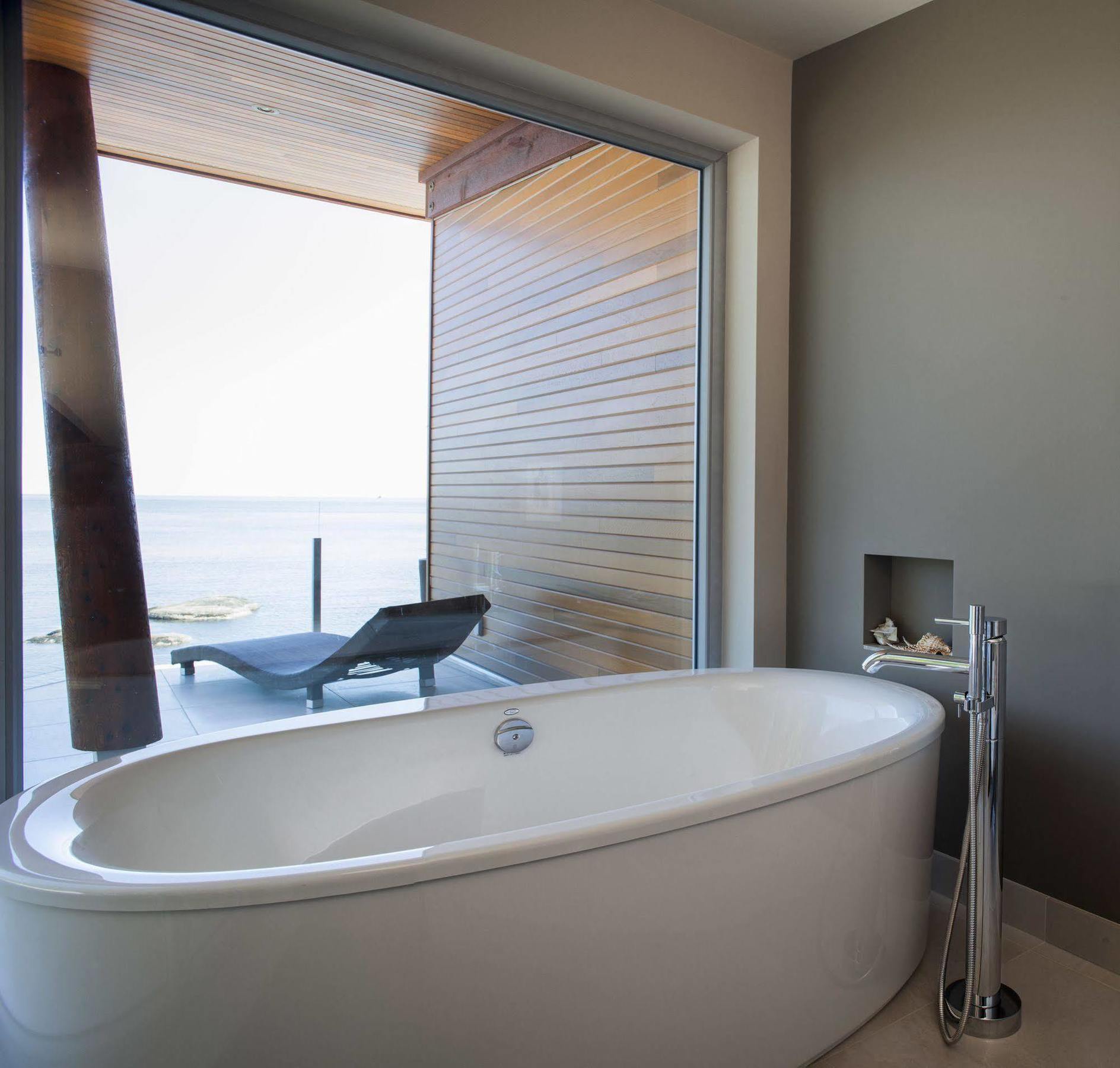 Pointhouse Suites On Sargeant Bay Halfmoon Bay المظهر الخارجي الصورة
