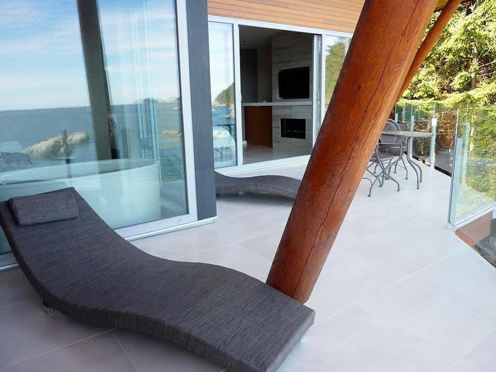 Pointhouse Suites On Sargeant Bay Halfmoon Bay المظهر الخارجي الصورة