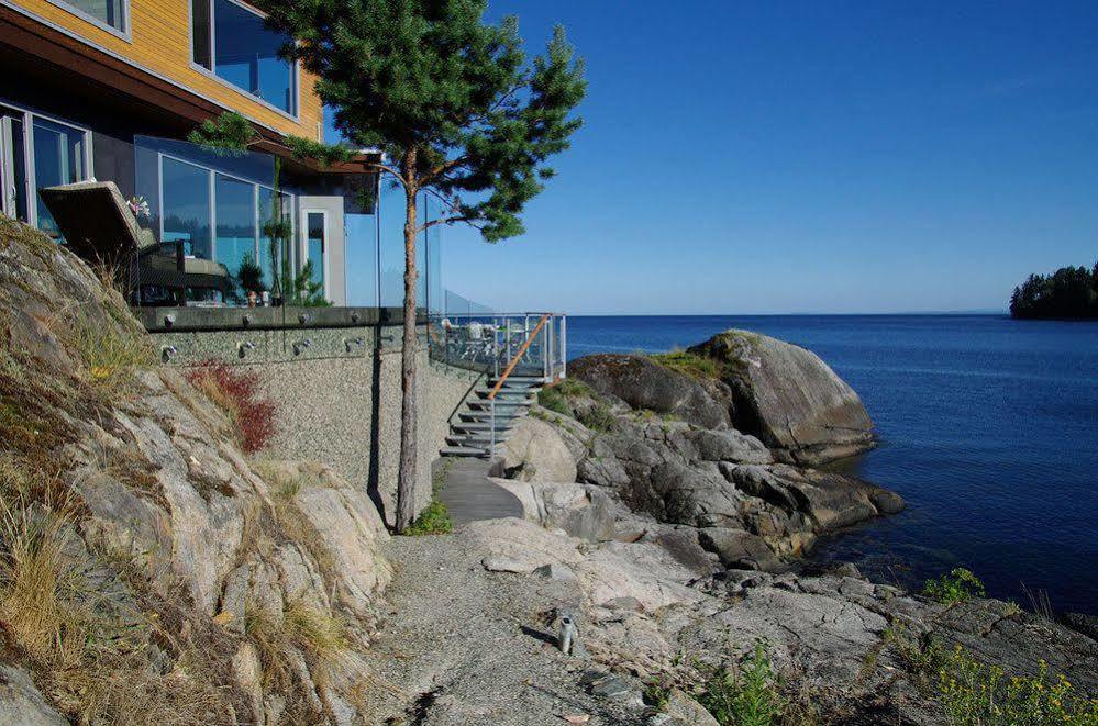 Pointhouse Suites On Sargeant Bay Halfmoon Bay المظهر الخارجي الصورة